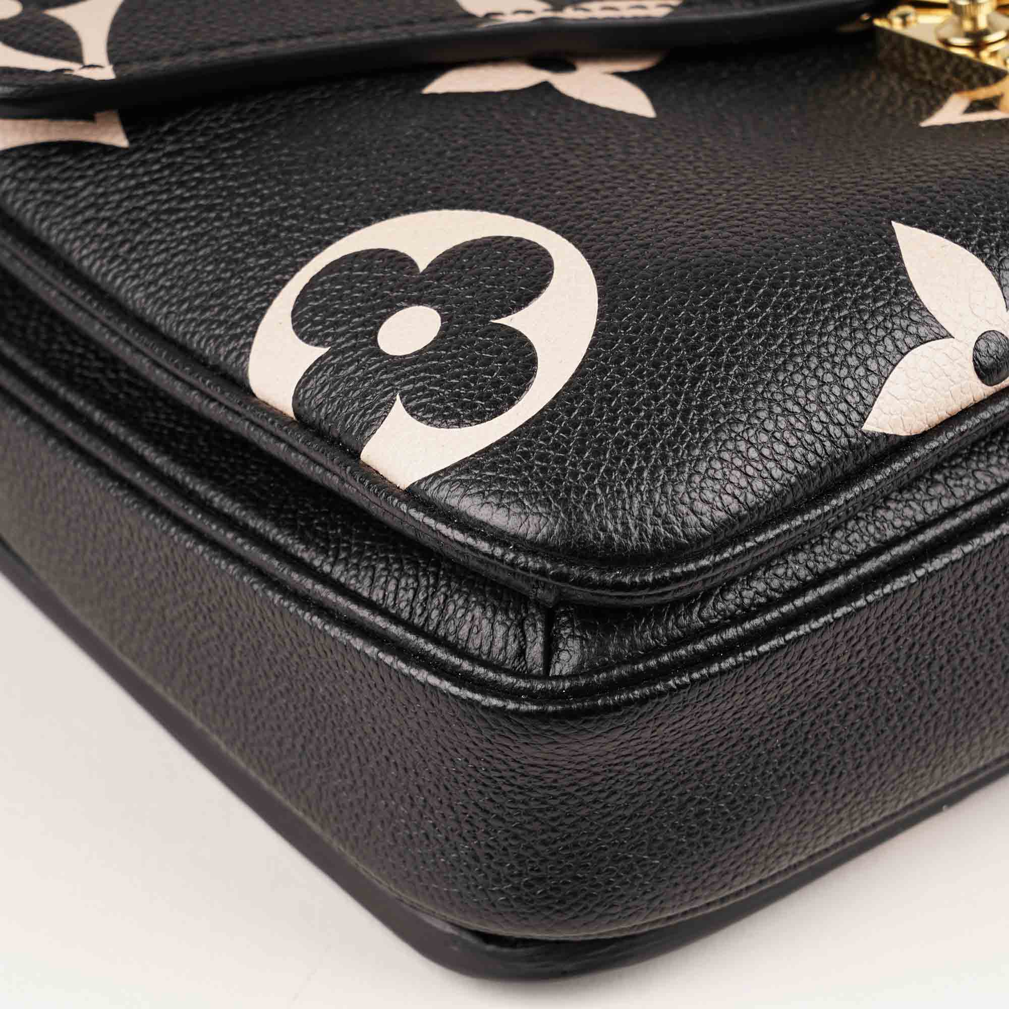 Pochette Metis MM Bag image