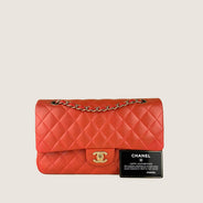 Classic Medium Double Flap Bag thumbnail image