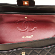 Classic Medium Double Flap Bag thumbnail image