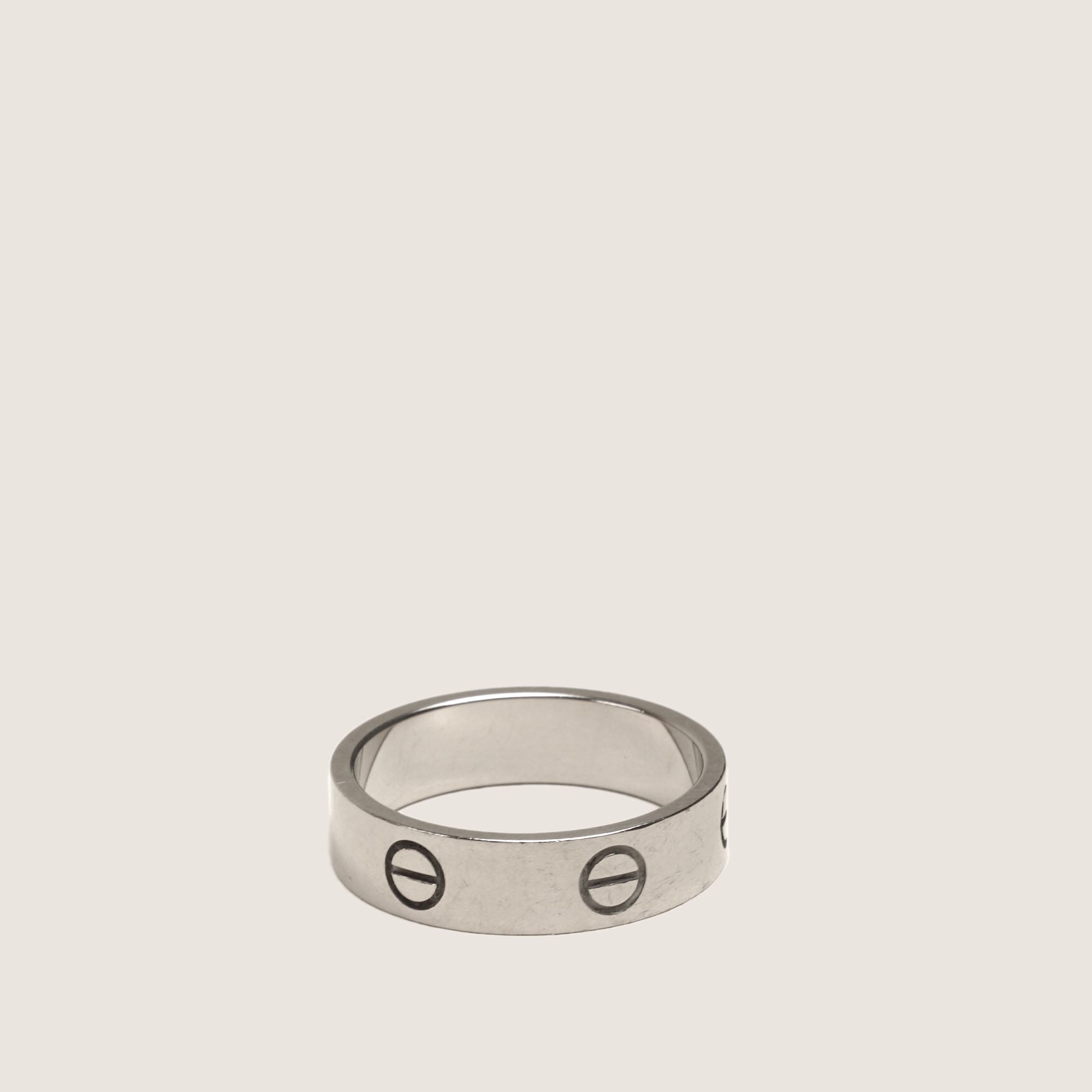 Love Ring White Gold image