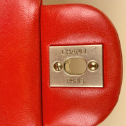 Classic Medium Double Flap Bag thumbnail image