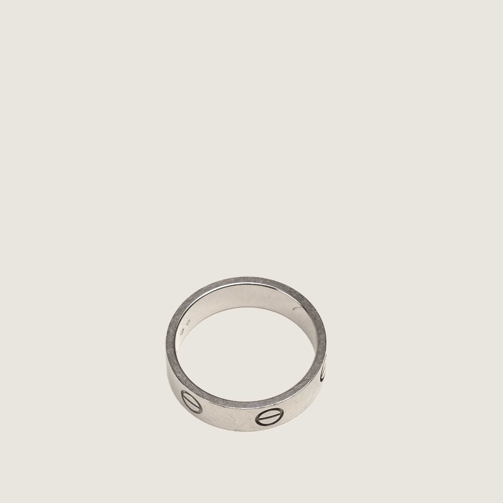 Love Ring White Gold image