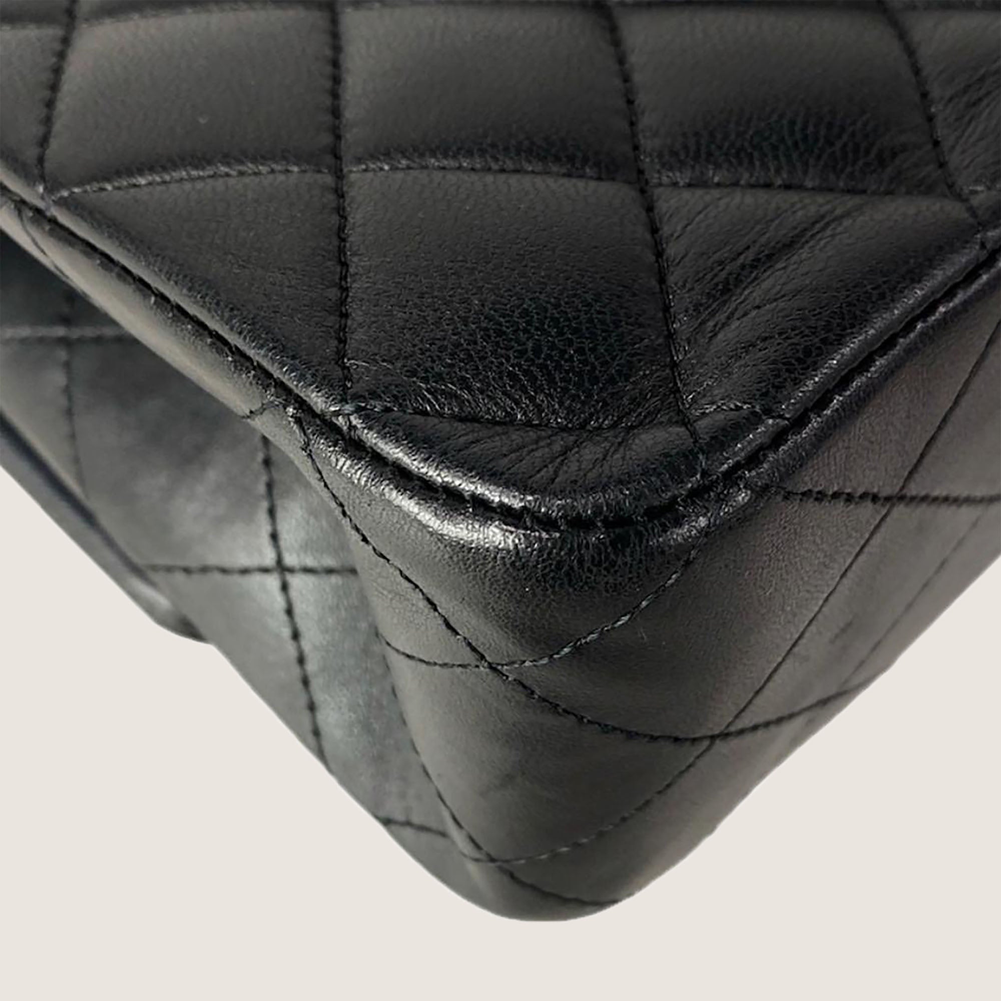 Classic Medium Double Flap Bag image