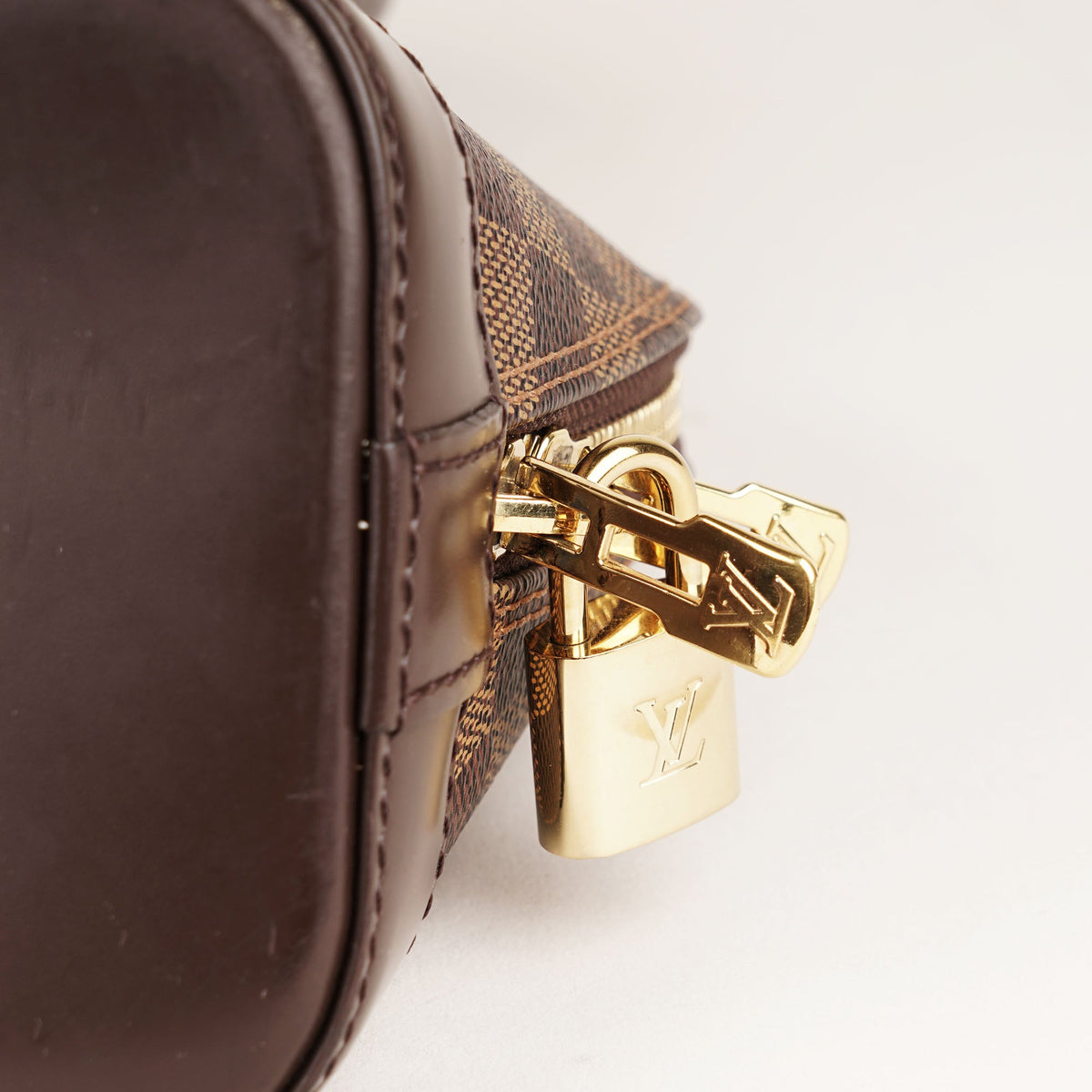 Alma BB Top Handle - LOUIS VUITTON - Affordable Luxury image