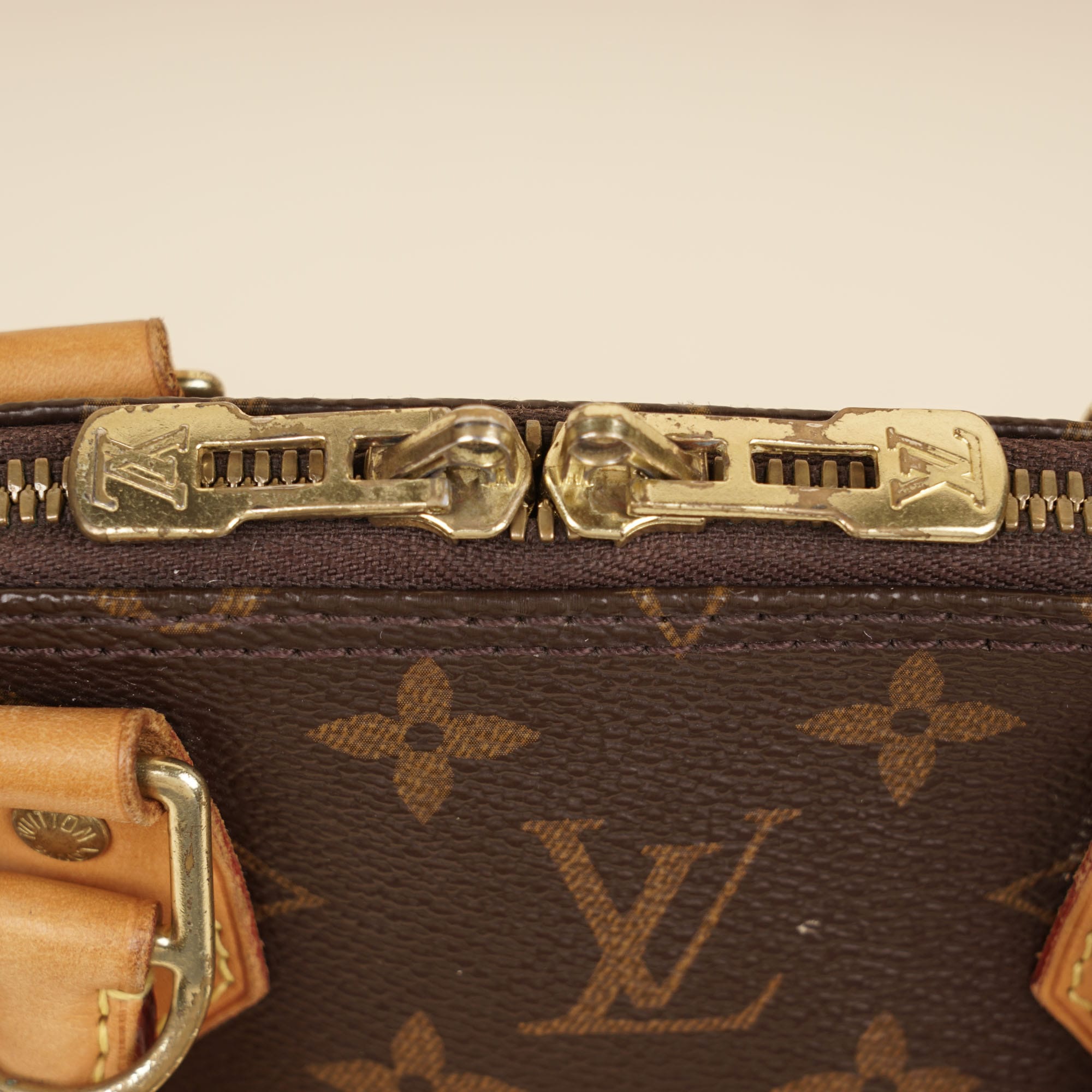 Alma BB Top Handle - LOUIS VUITTON - Affordable Luxury image