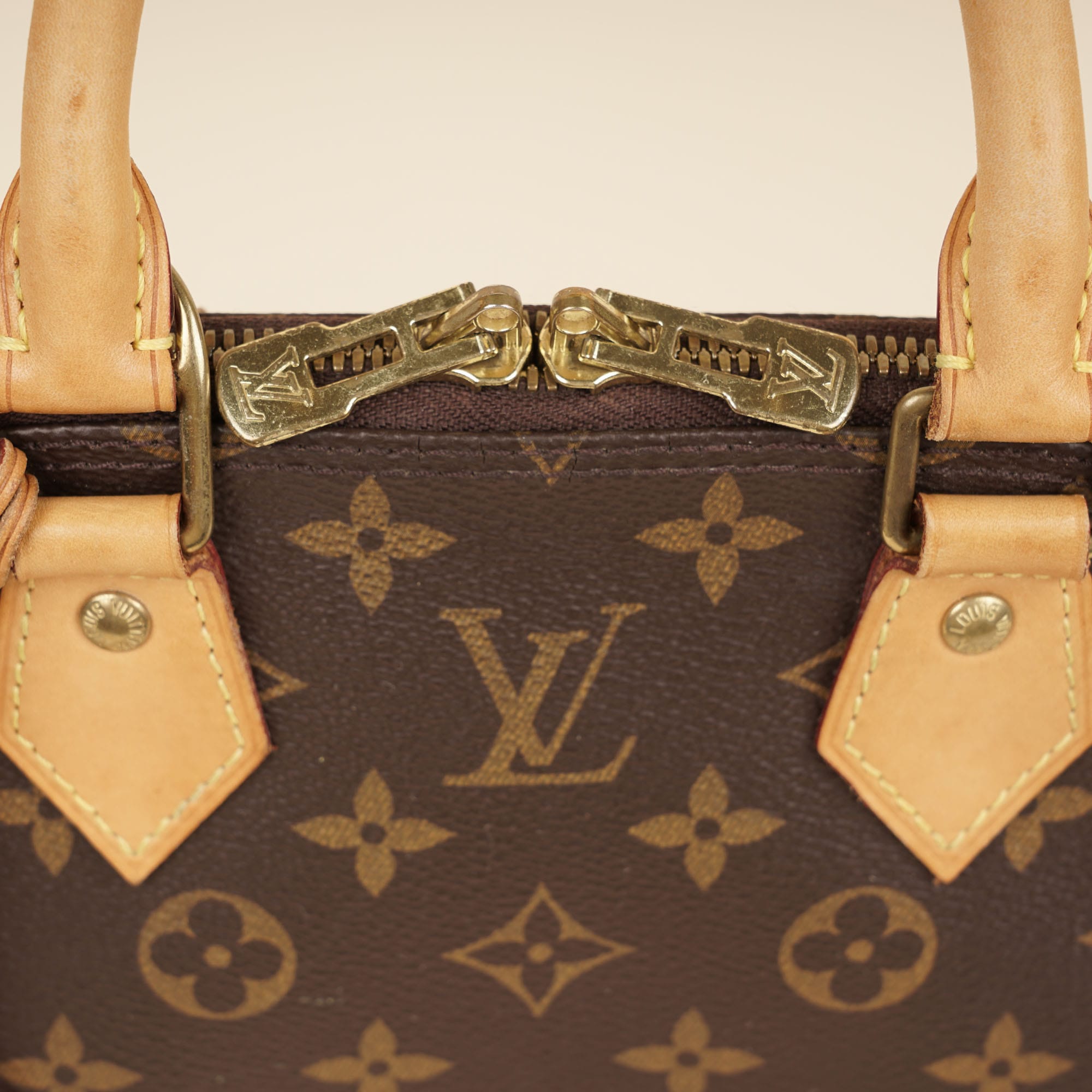 Alma BB Top Handle - LOUIS VUITTON - Affordable Luxury image