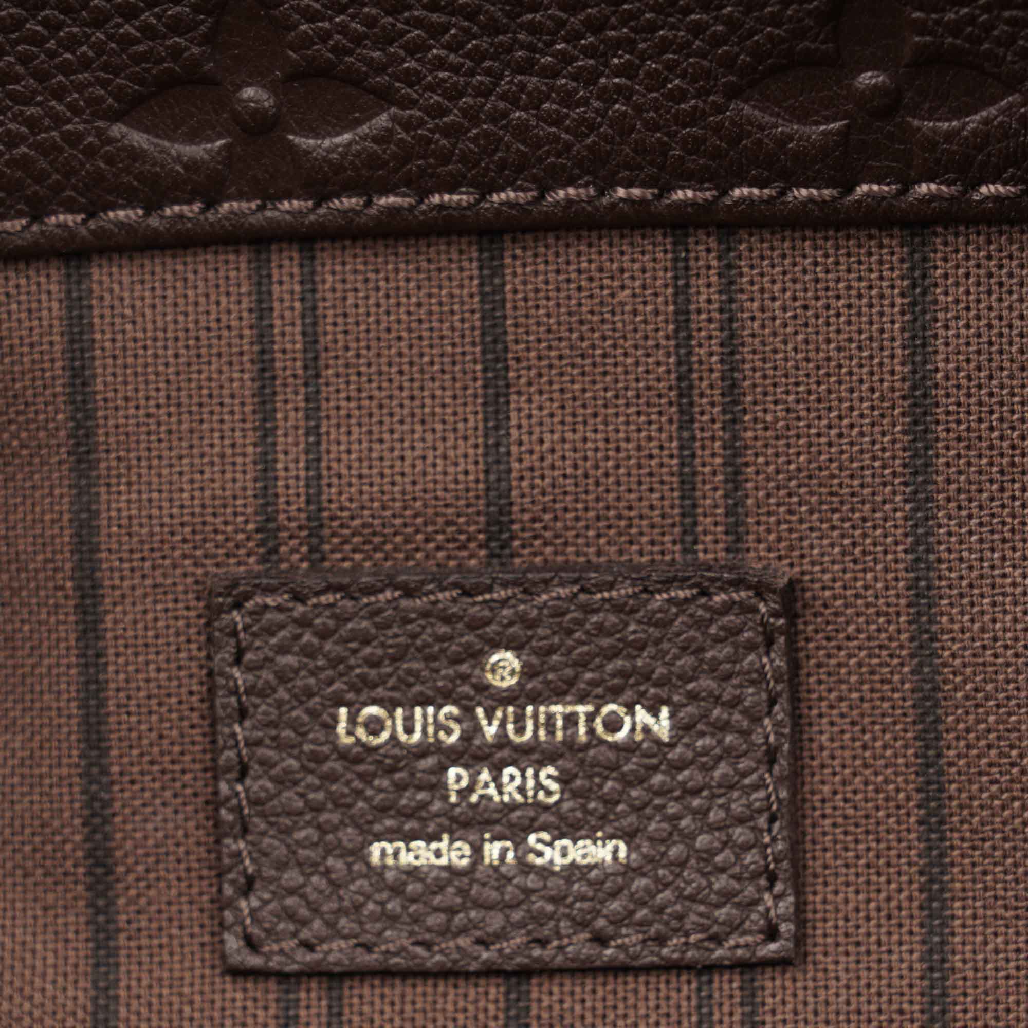 Artsy MM Shoulder Bag - LOUIS VUITTON - Affordable Luxury image