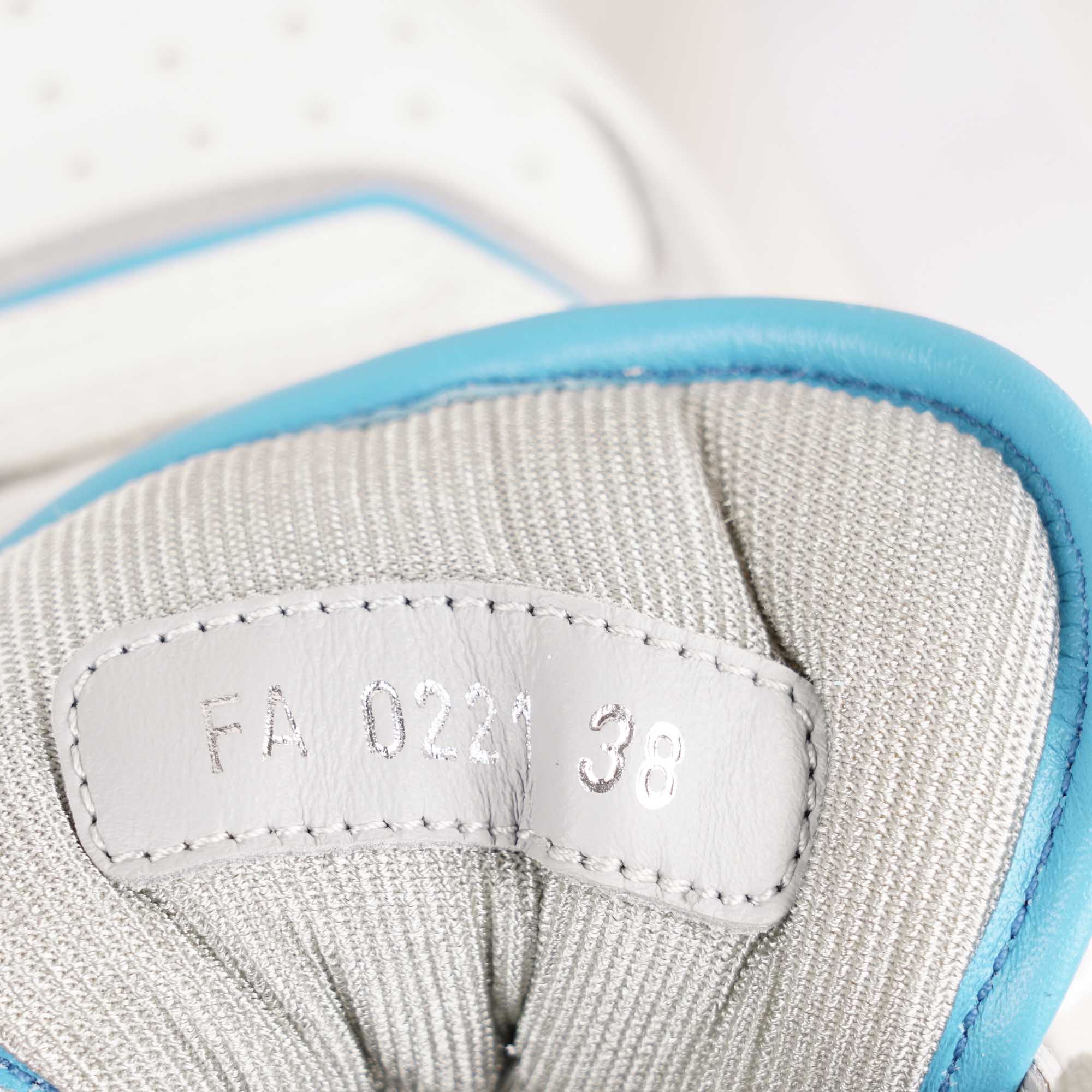 B27 Mid - Top Sneakers 38 - CHRISTIAN DIOR - Affordable Luxury image