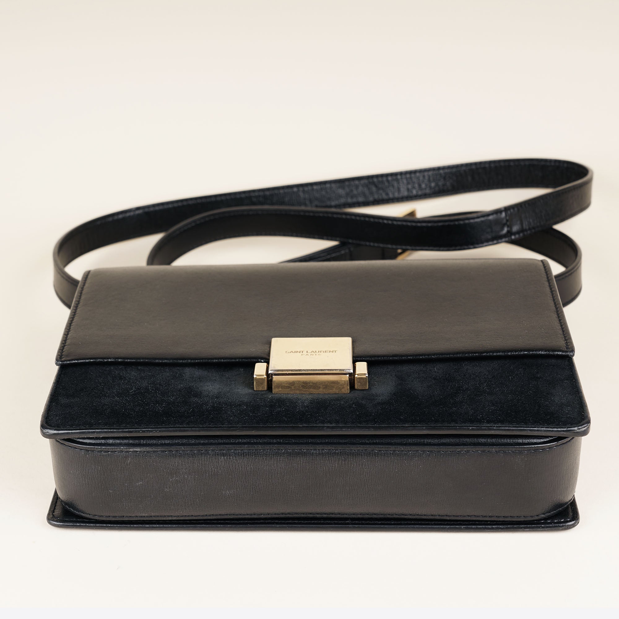 Bellechasses Shoulder Bag - SAINT LAURENT - Affordable Luxury image