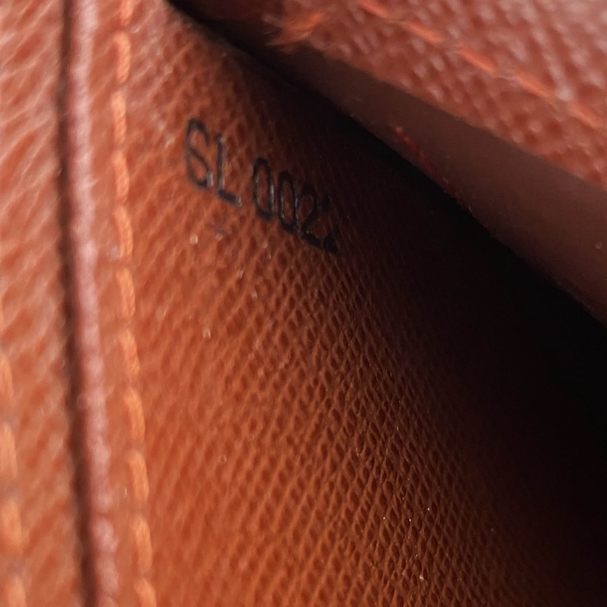 Bifold Wallet - LOUIS VUITTON - Affordable Luxury image