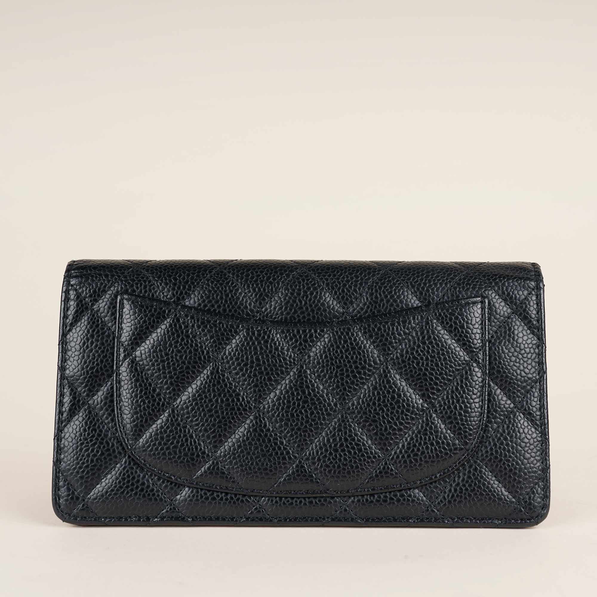 Bifold Wallet - Affordable Luxury - Affordable Luxury