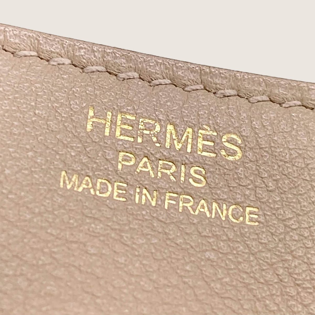 Birkin 25 Handbag - HERMÈS - Affordable Luxury image