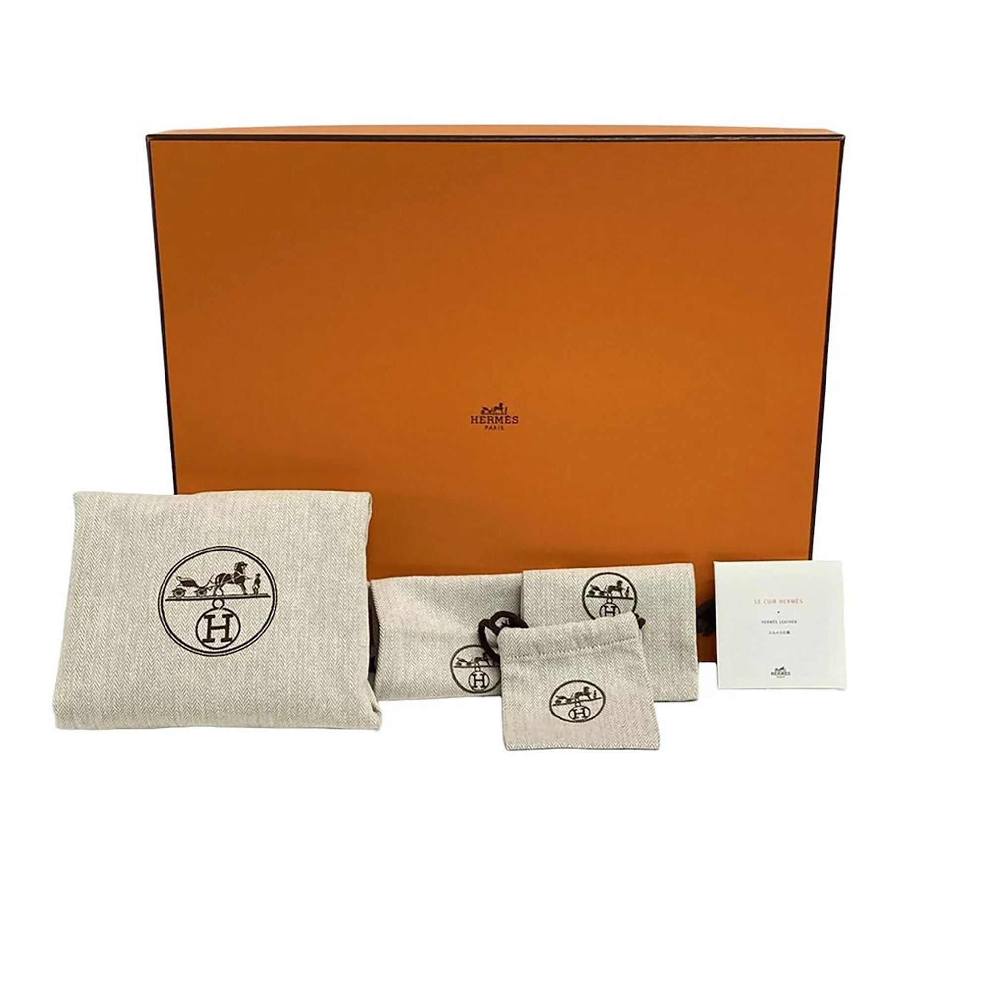 Birkin 30 Handbag - HERMÈS - Affordable Luxury image