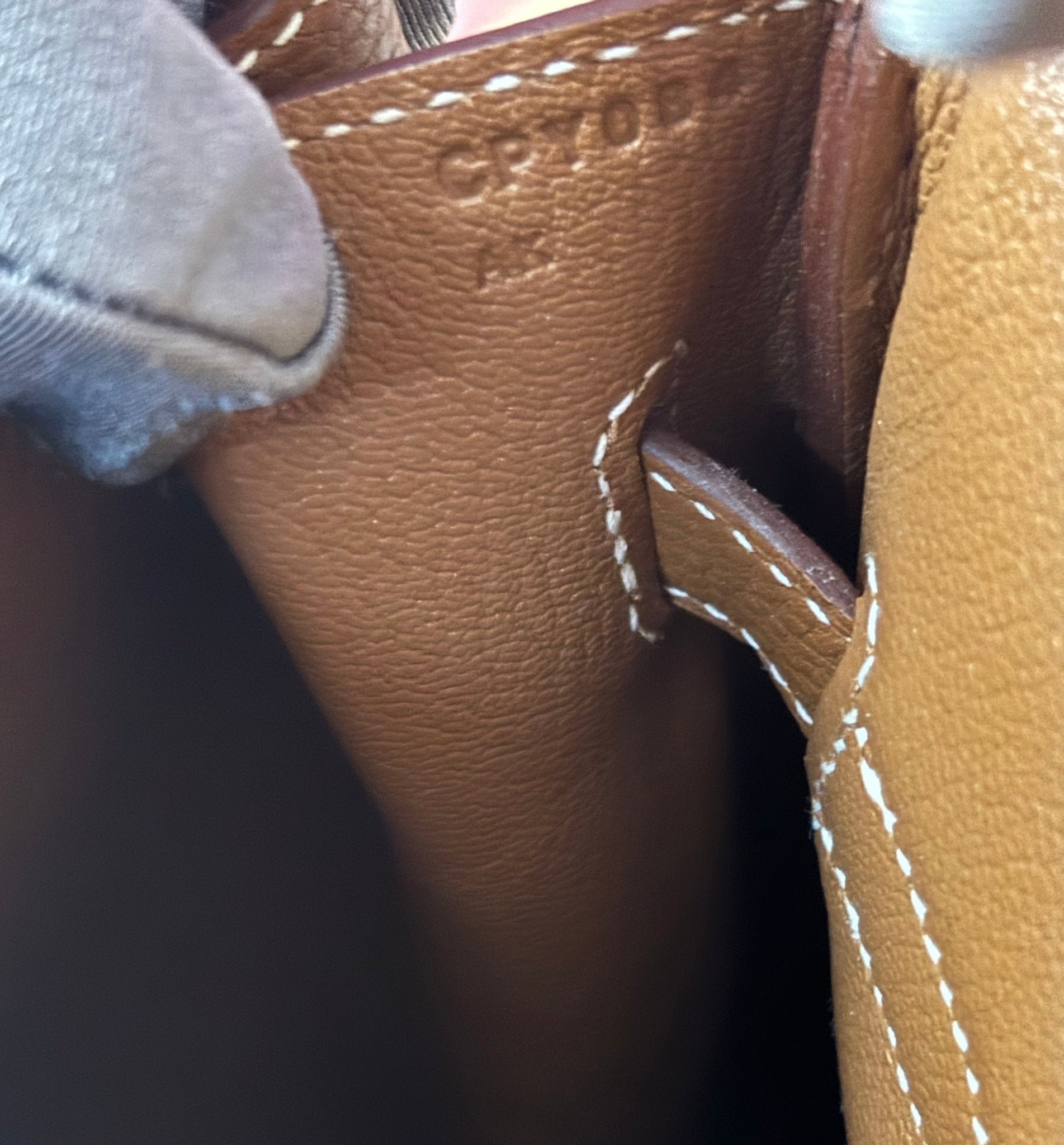 Birkin 35 Handbag - HERMÈS - Affordable Luxury image