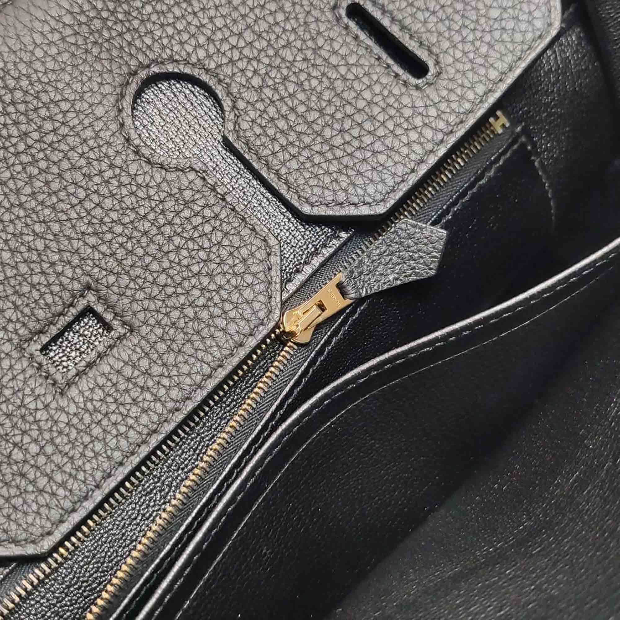 Birkin 35 Handbag - HERMÈS - Affordable Luxury image