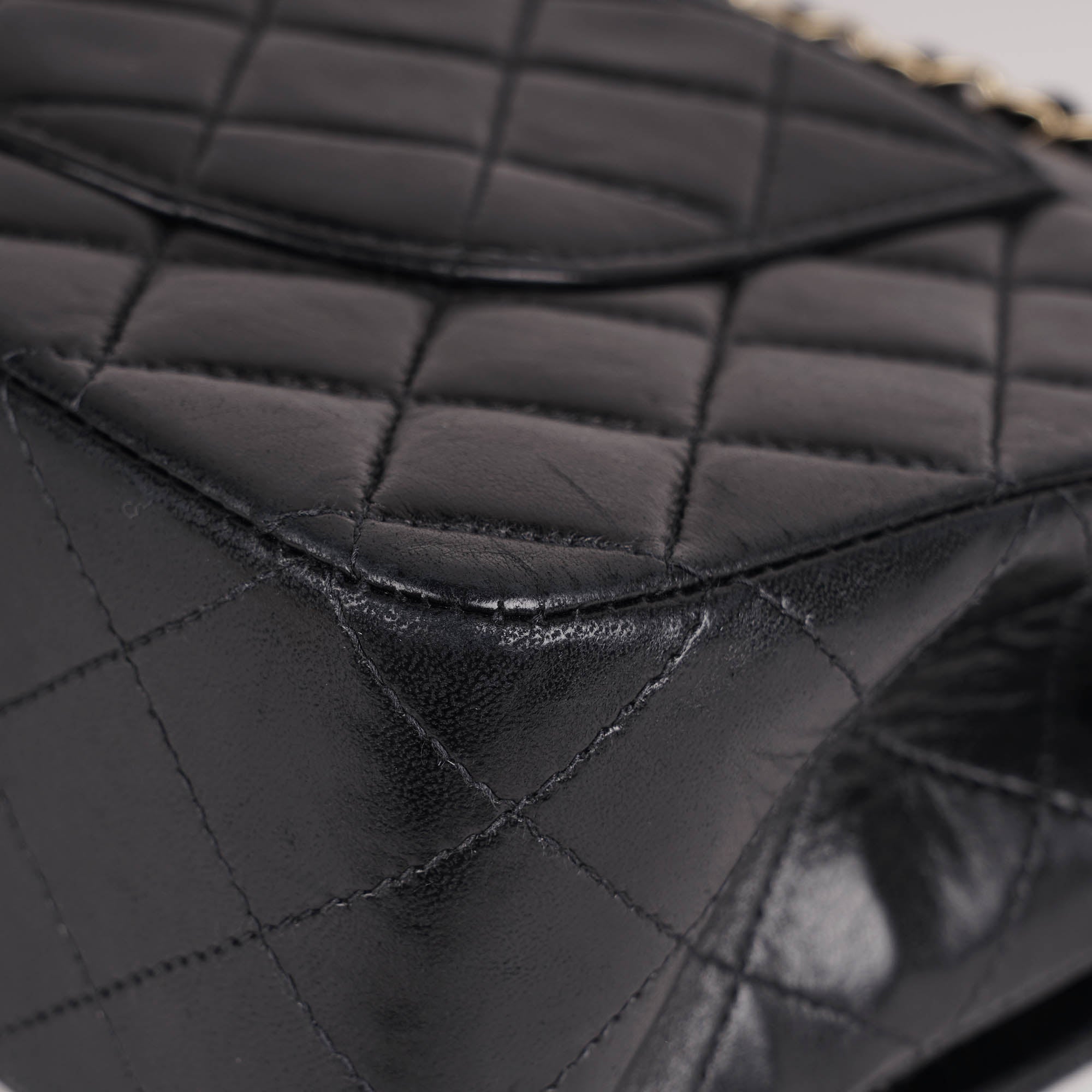 Black Classic Medium Double - CHANEL - Affordable Luxury image
