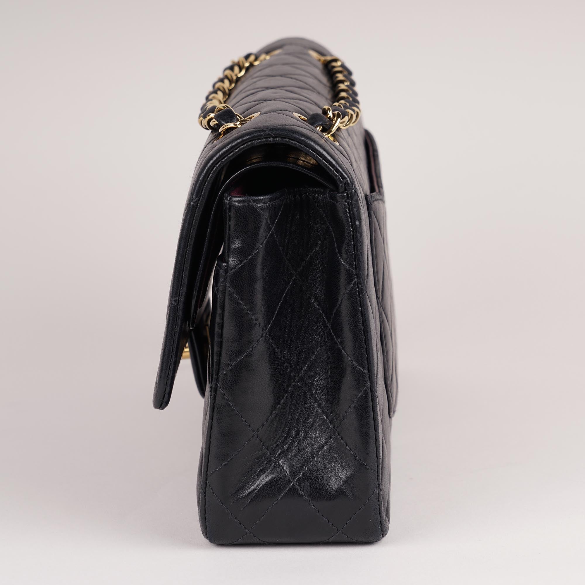 Black Classic Medium Double - CHANEL - Affordable Luxury image