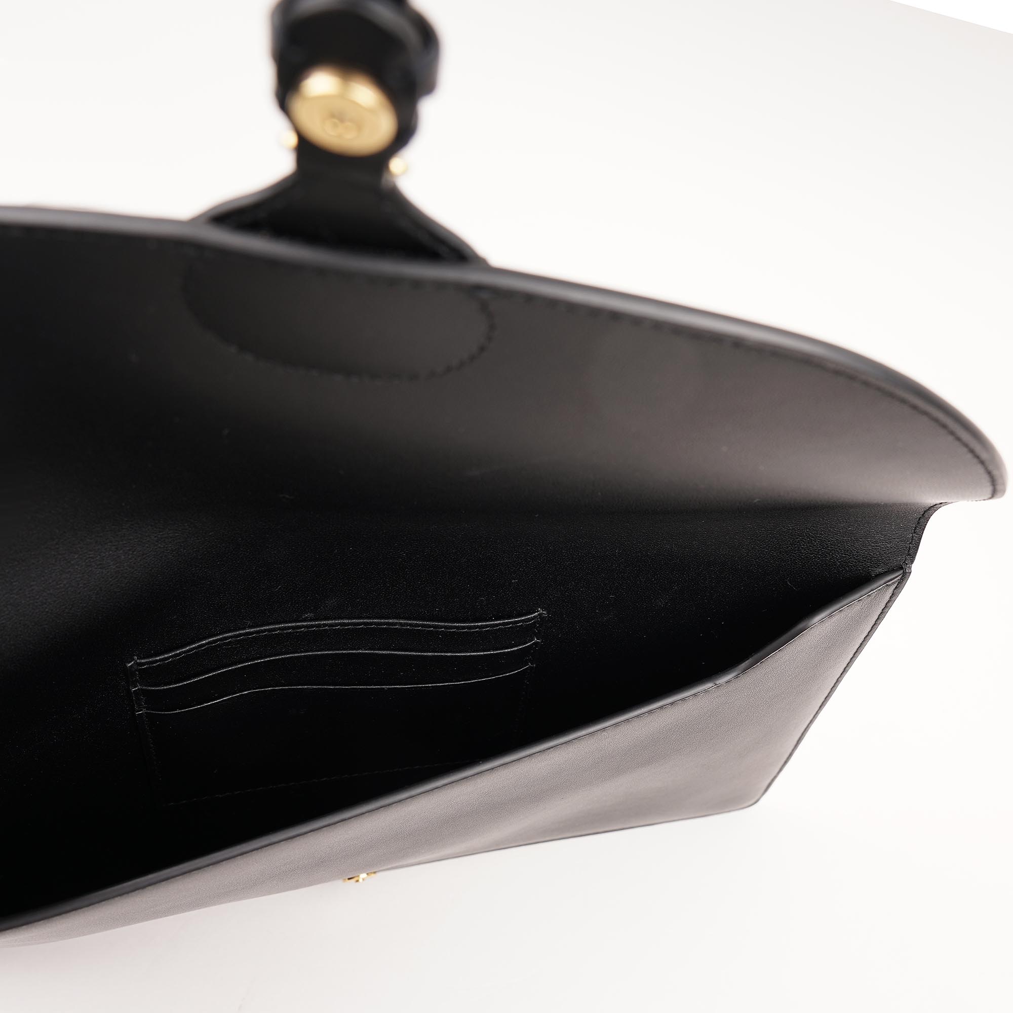 Bobby Pouch - CHRISTIAN DIOR - Affordable Luxury image