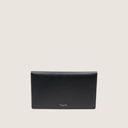 Bobby Pouch - CHRISTIAN DIOR - Affordable Luxury thumbnail image