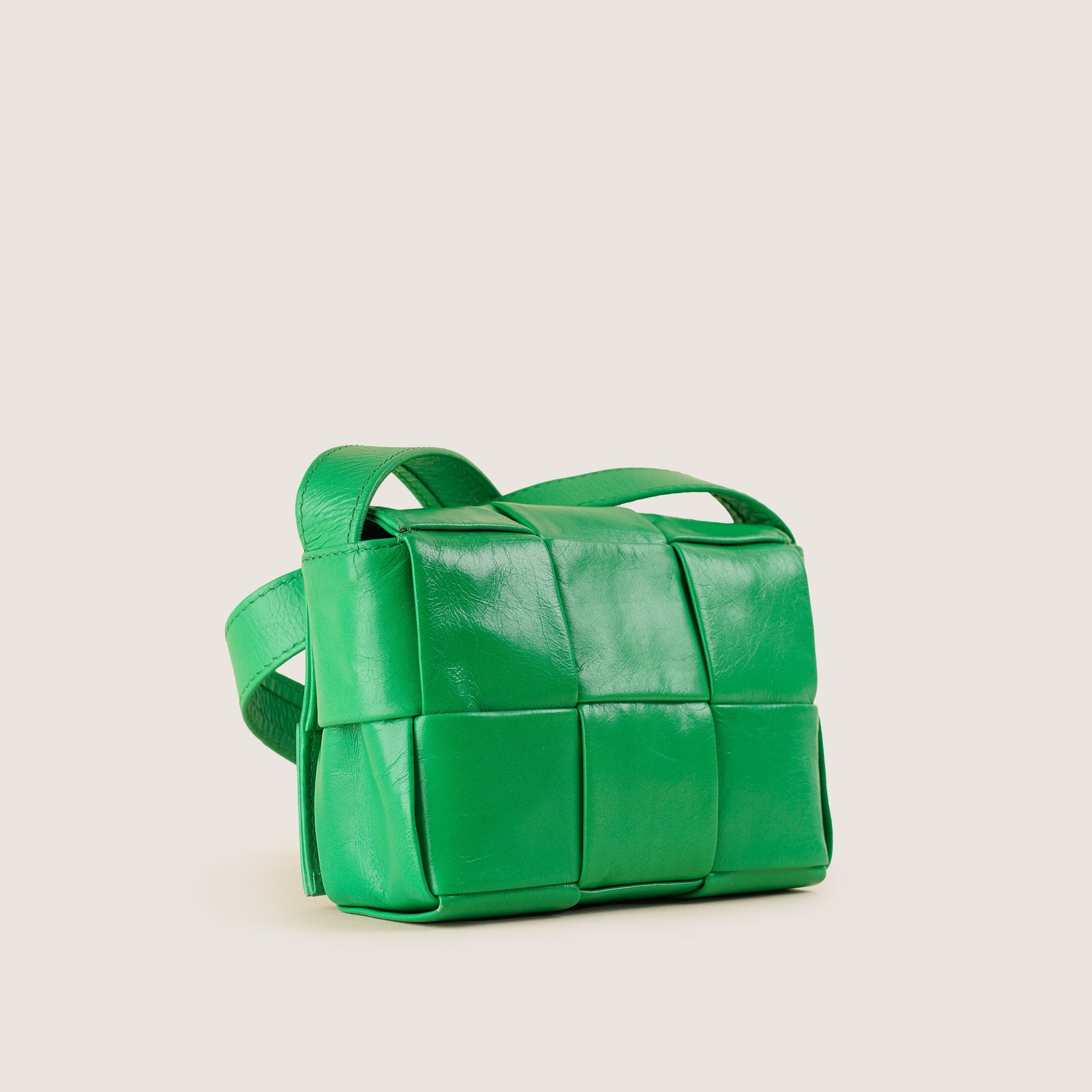 Candy Cassette Bag - BOTTEGA VENETA - Affordable Luxury image