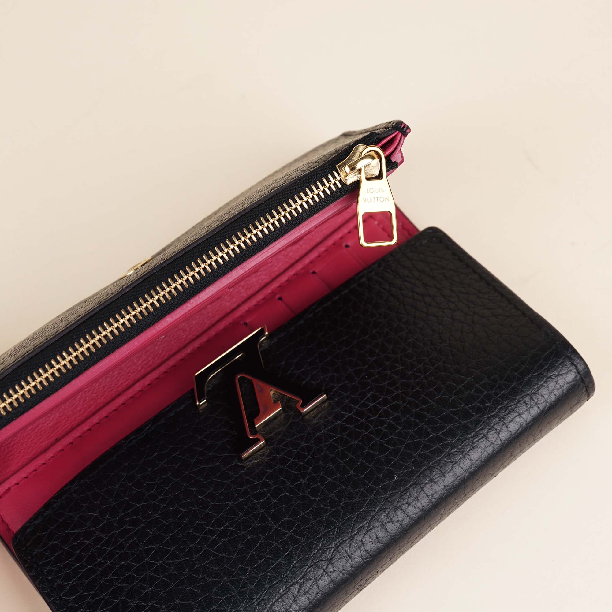 Capucine Wallet - LOUIS VUITTON - Affordable Luxury image