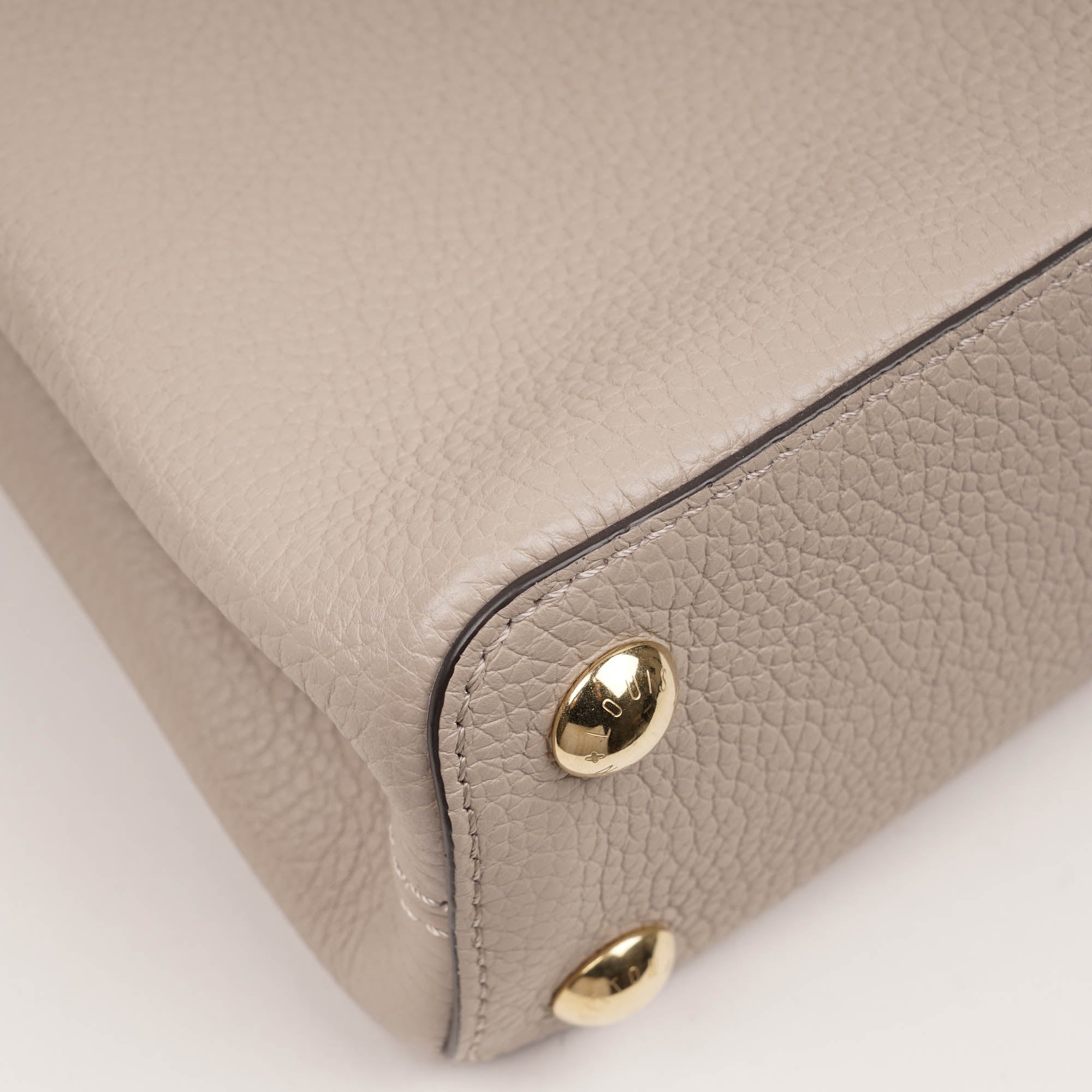 Capucines BB Top Handle - LOUIS VUITTON - Affordable Luxury image