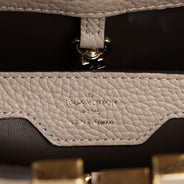 Capucines MM Handbag - LOUIS VUITTON - Affordable Luxury thumbnail image