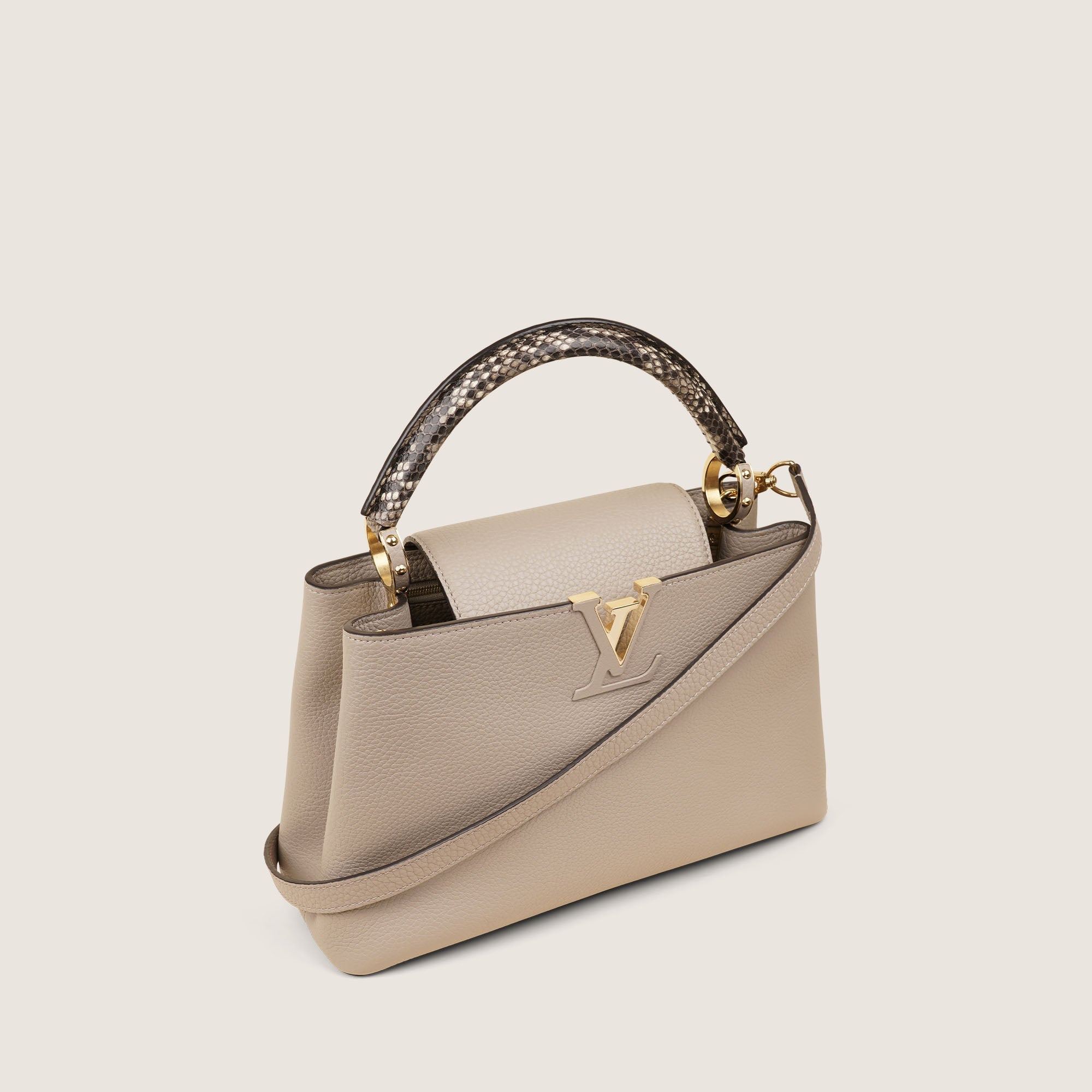 Capucines MM Handbag - LOUIS VUITTON - Affordable Luxury
