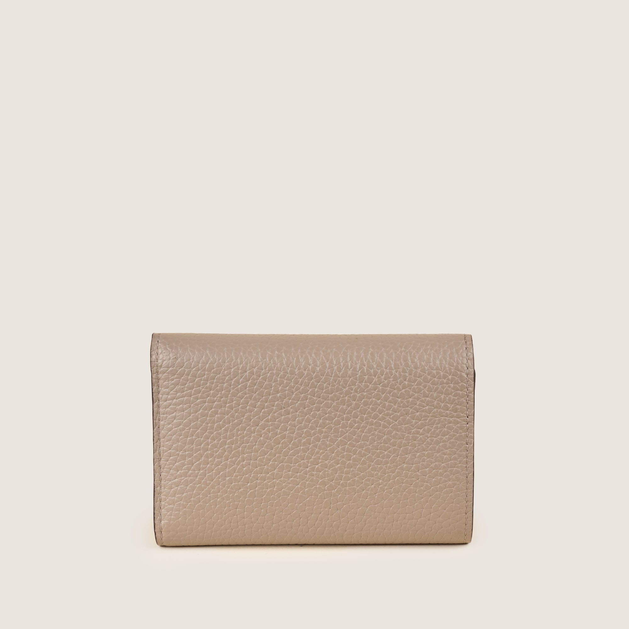 Capucines Wallet - LOUIS VUITTON - Affordable Luxury image