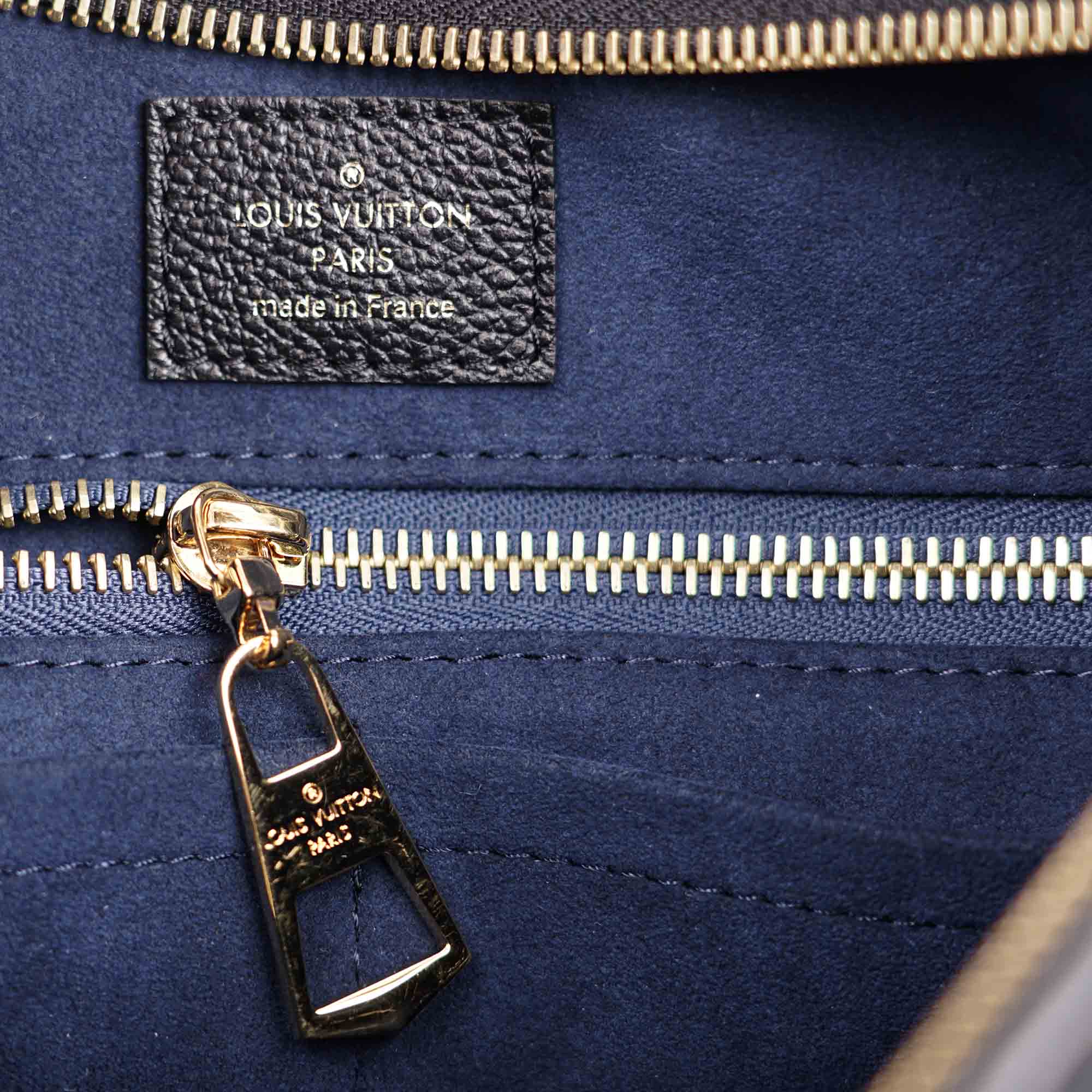 Carryall PM Shoulder Bag - LOUIS VUITTON - Affordable Luxury image