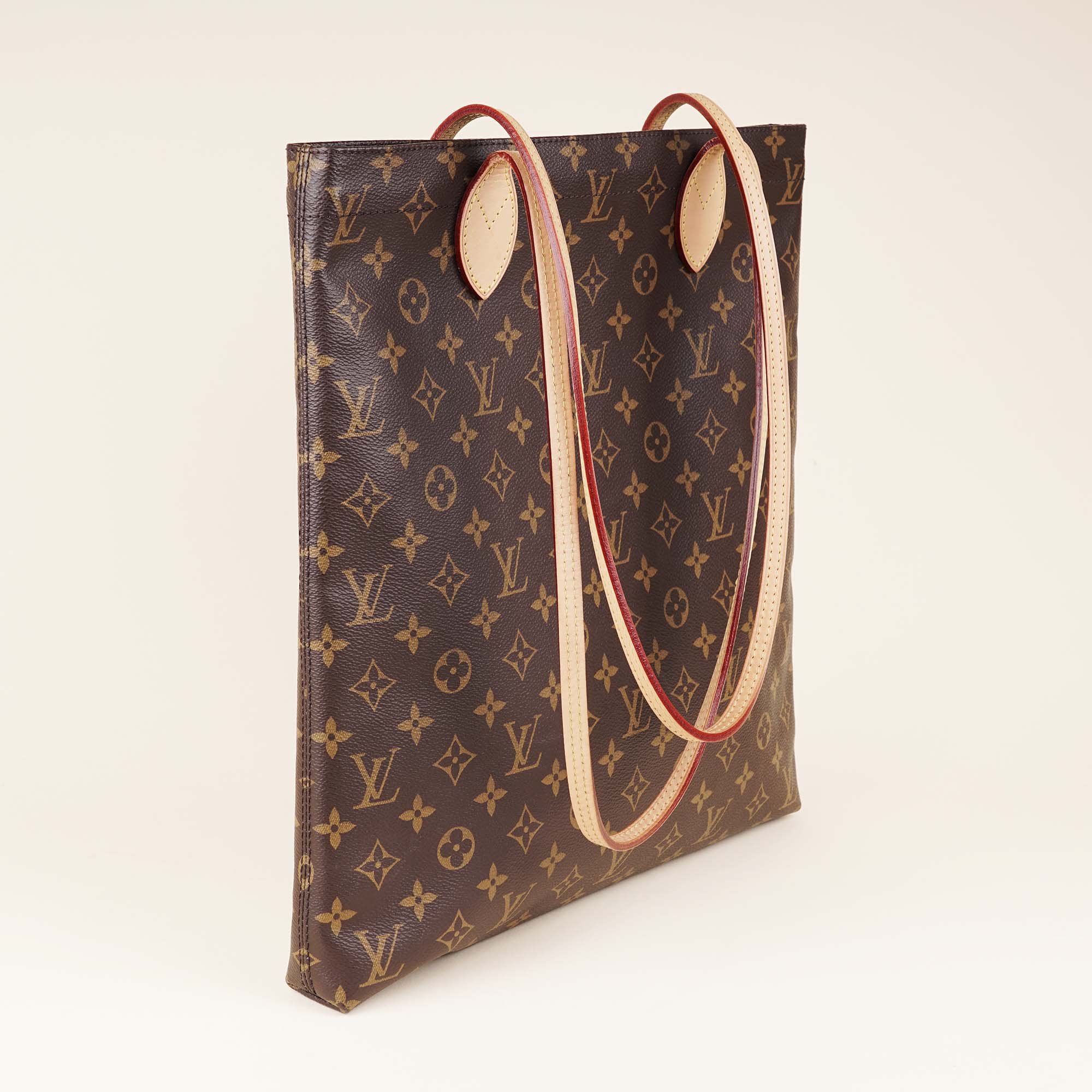 Carryit Shoulder Bag - LOUIS VUITTON - Affordable Luxury image