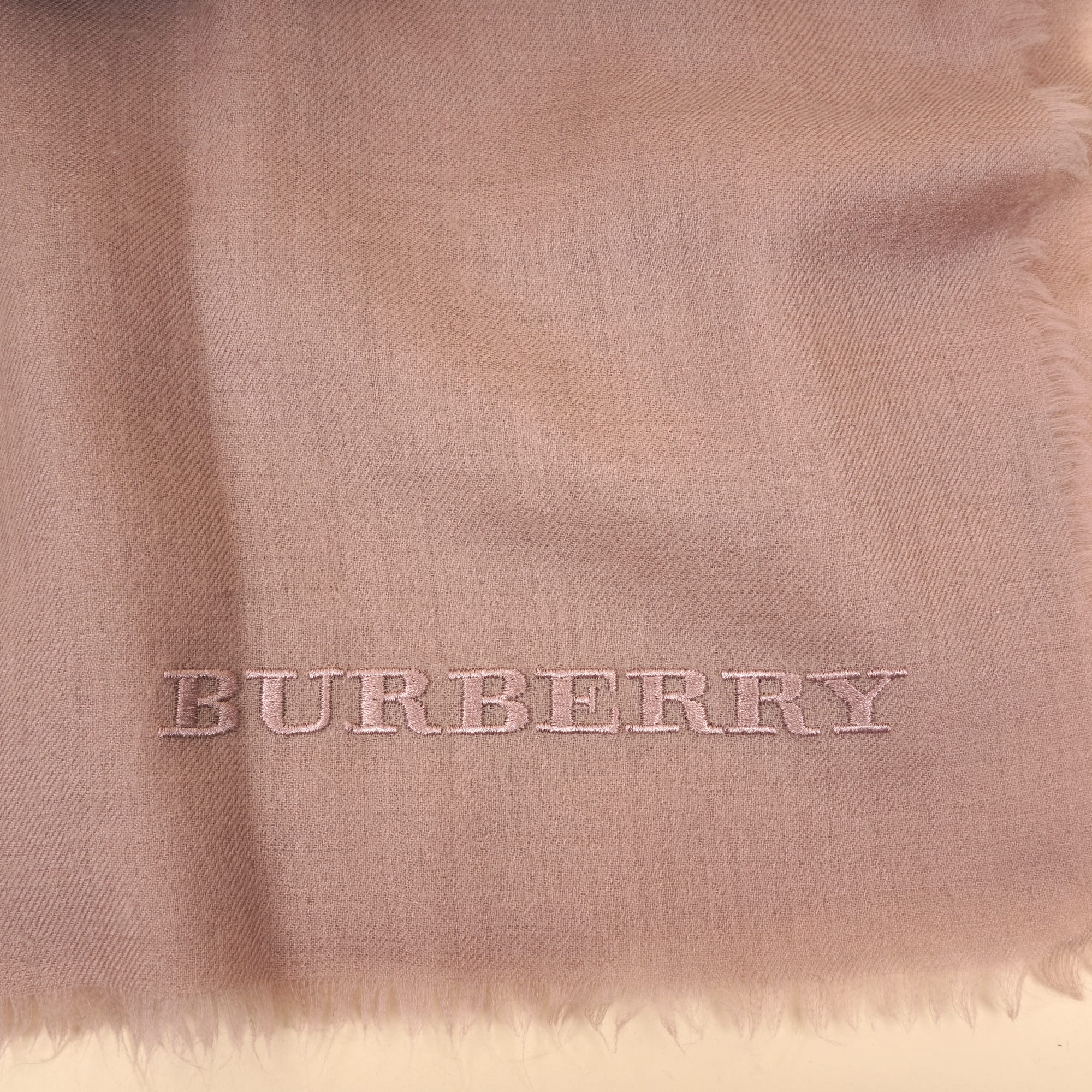 Cashmere Shawl - BURBERRY - Affordable Luxury image