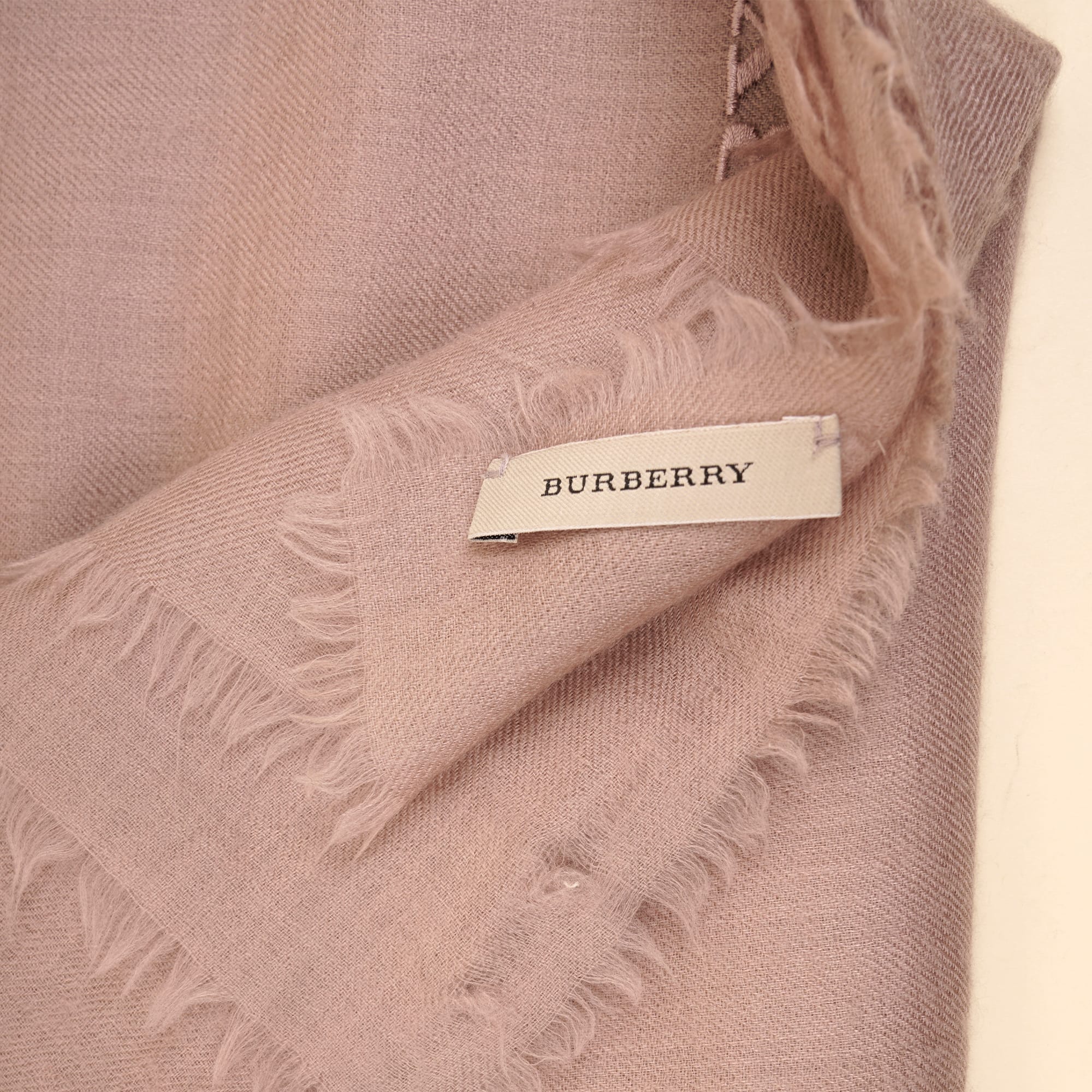 Cashmere Shawl - BURBERRY - Affordable Luxury image