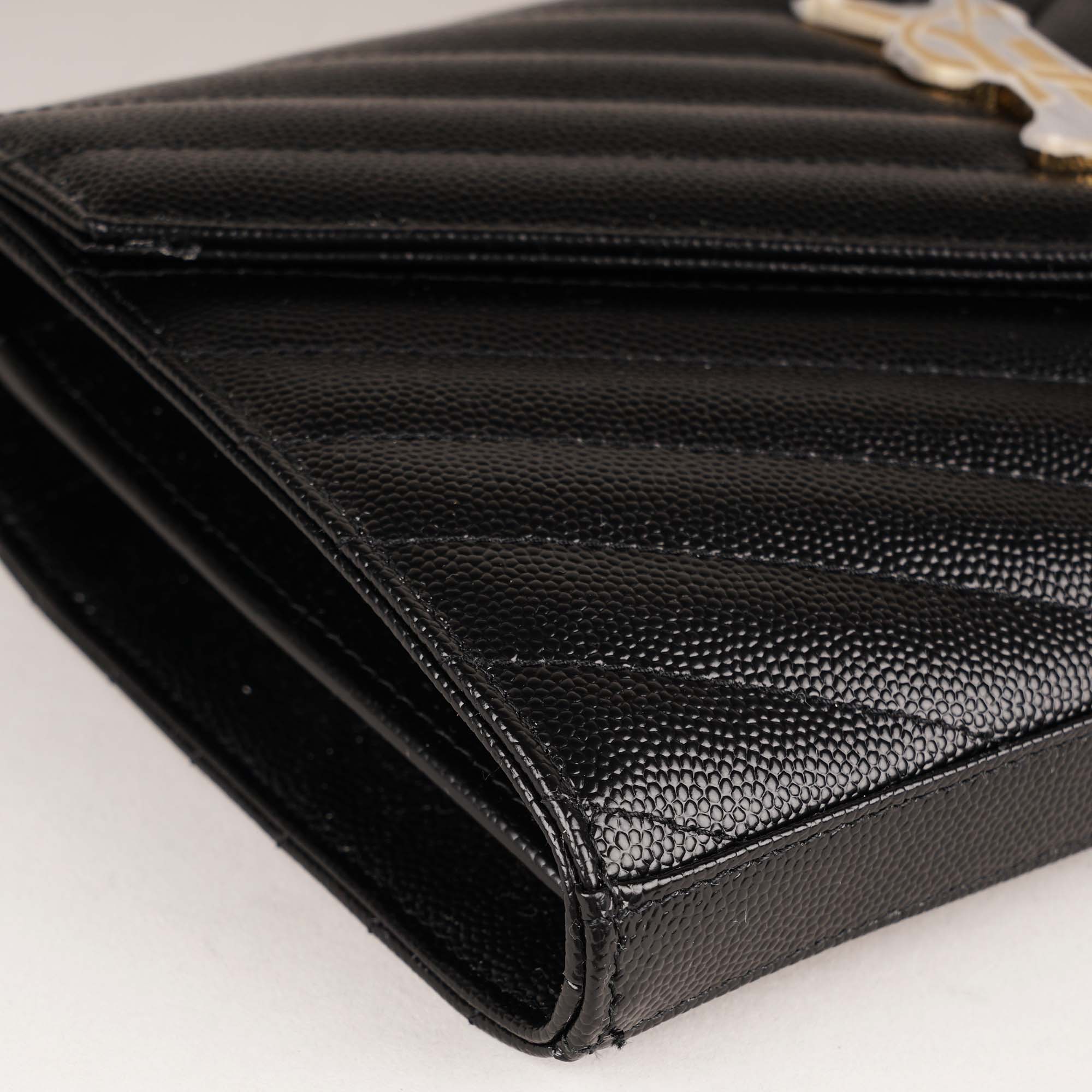 Cassandre Chain Wallet - SAINT LAURENT - Affordable Luxury image