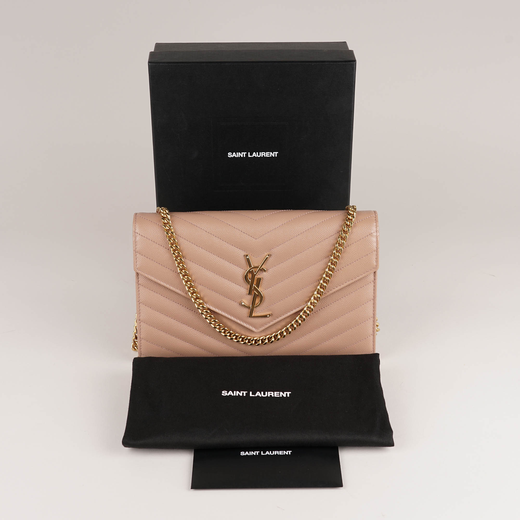 Cassandre Envelope Chain Wallet - SAINT LAURENT - Affordable Luxury image