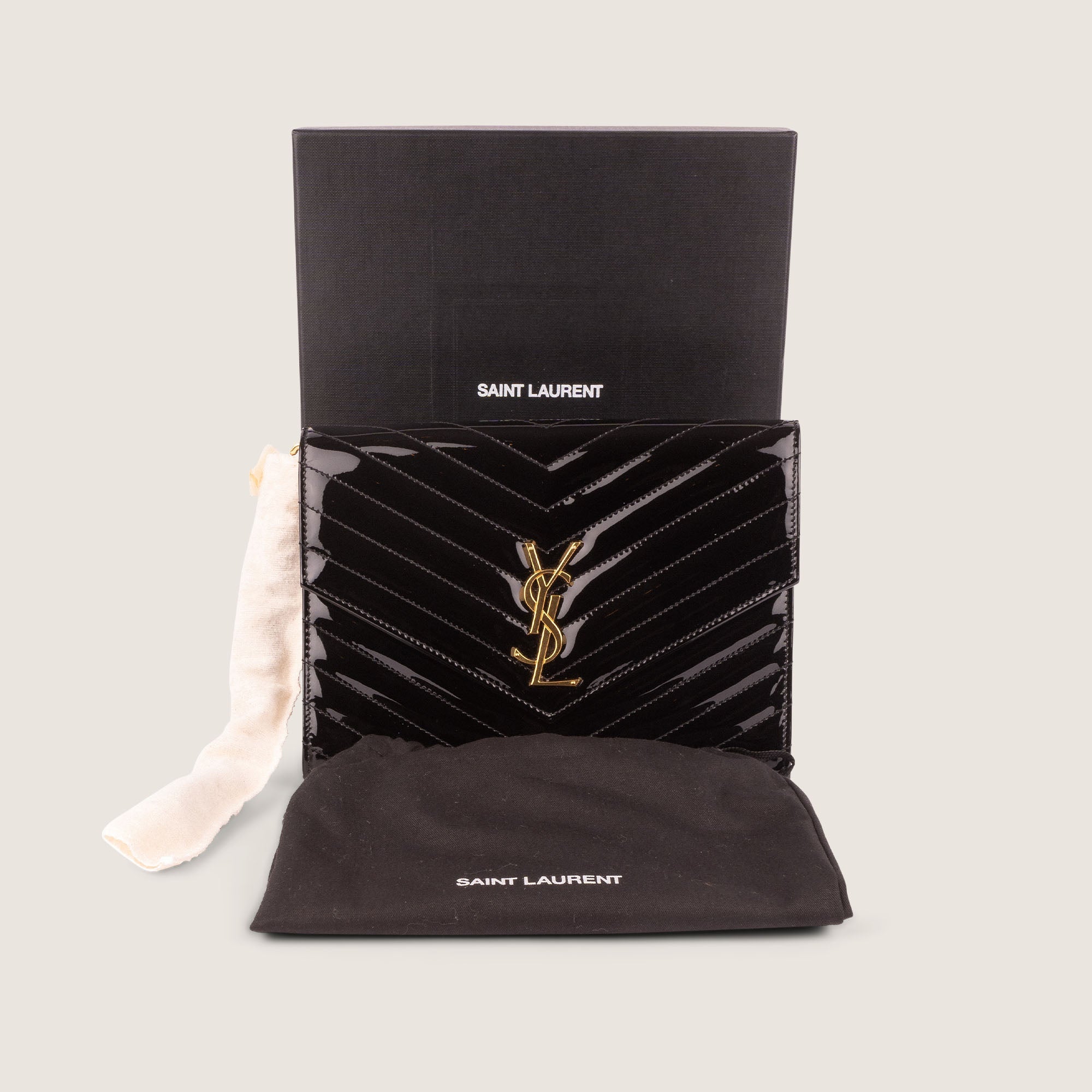 Cassandre Flap Pouch - SAINT LAURENT - Affordable Luxury image