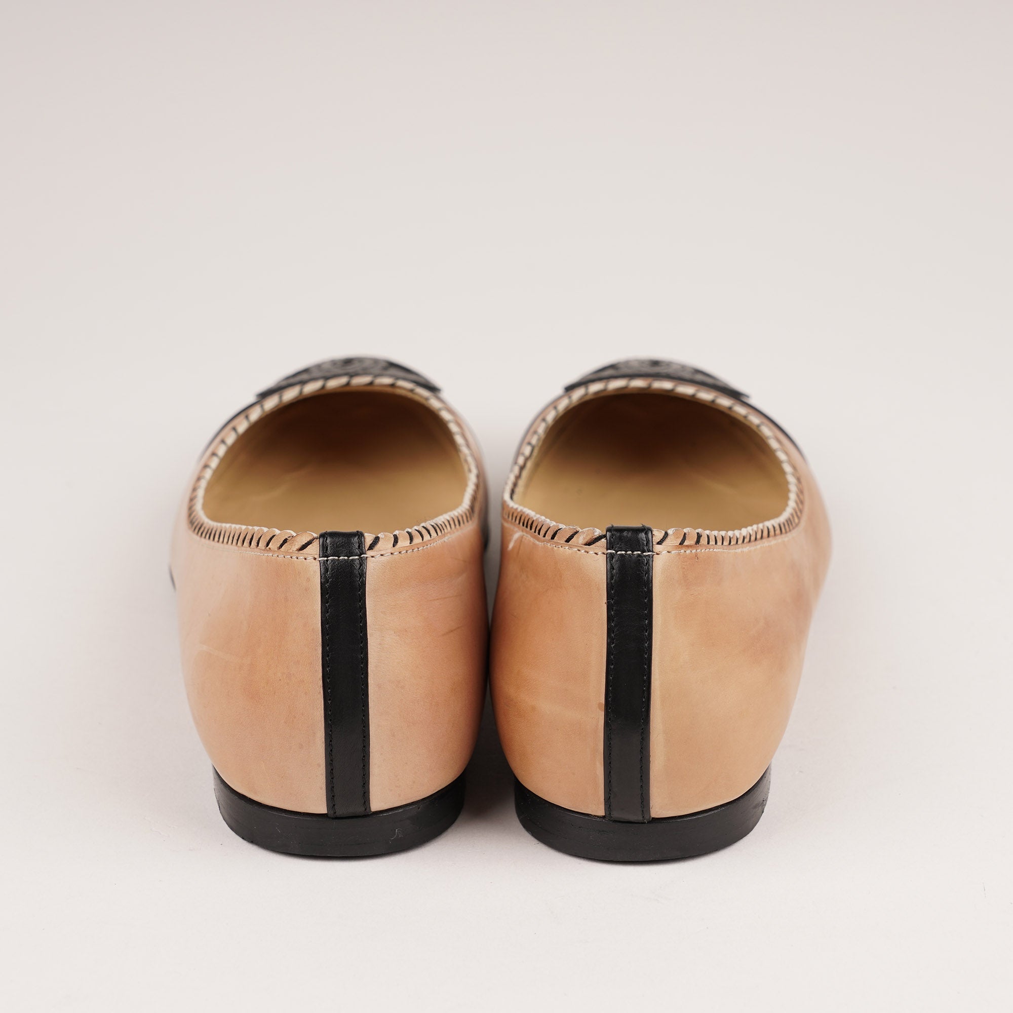 CC Ballerinas 37 - CHANEL - Affordable Luxury image