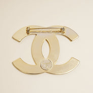 CC Brooch - CHANEL - Affordable Luxury thumbnail image