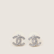 CC Earrings - CHANEL - Affordable Luxury thumbnail image