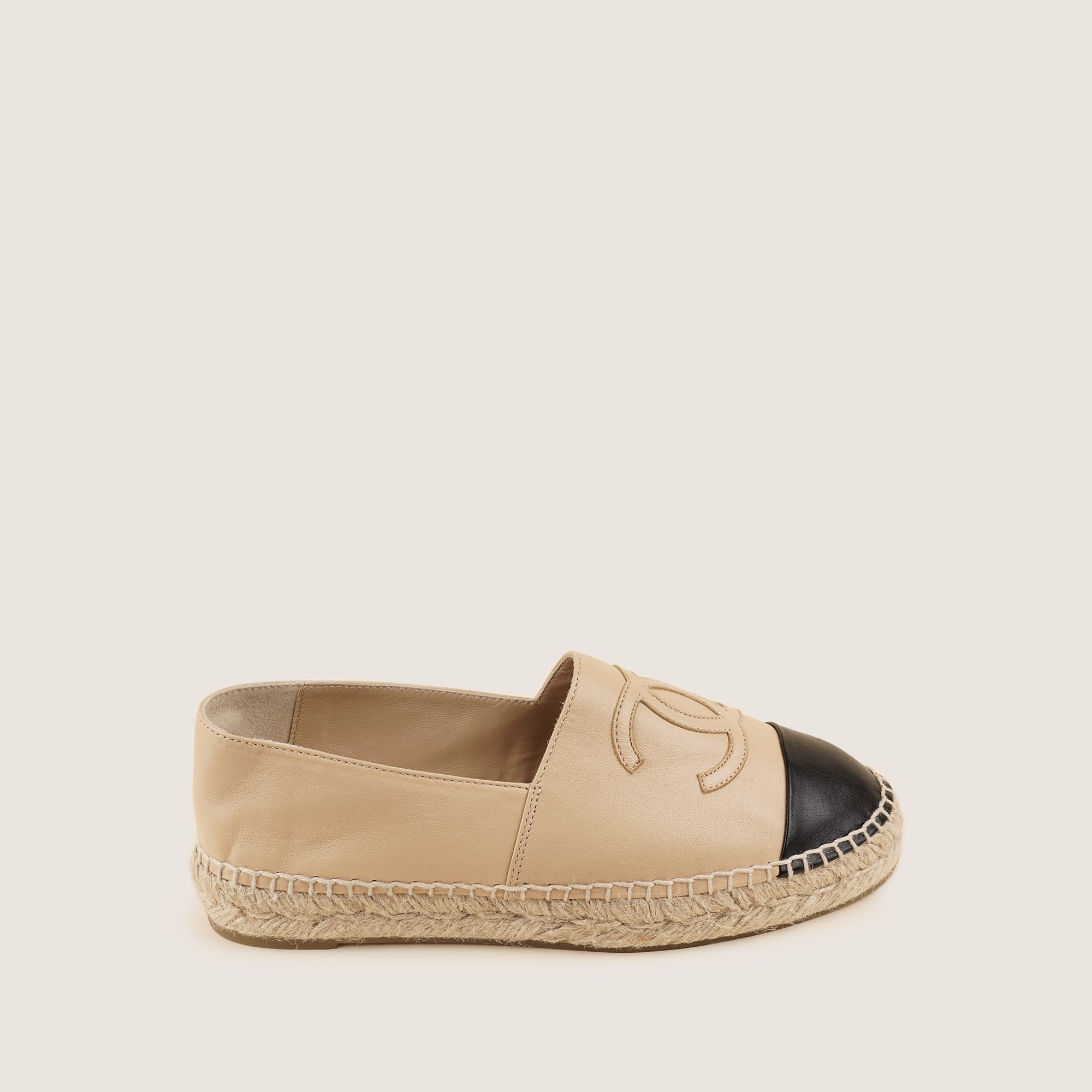 CC Espadrilles 36 - CHANEL - Affordable Luxury