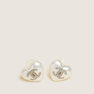 CC Heart Earrings - CHANEL - Affordable Luxury thumbnail image