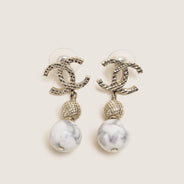 CC Marble Drop Earrings - CHANEL - Affordable Luxury thumbnail image