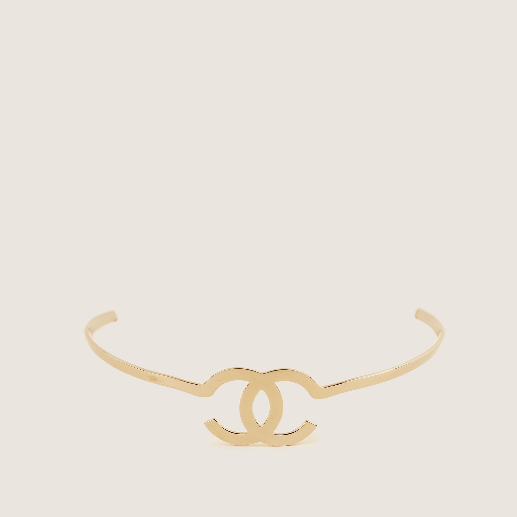 CC Metal Headband - CHANEL - Affordable Luxury image