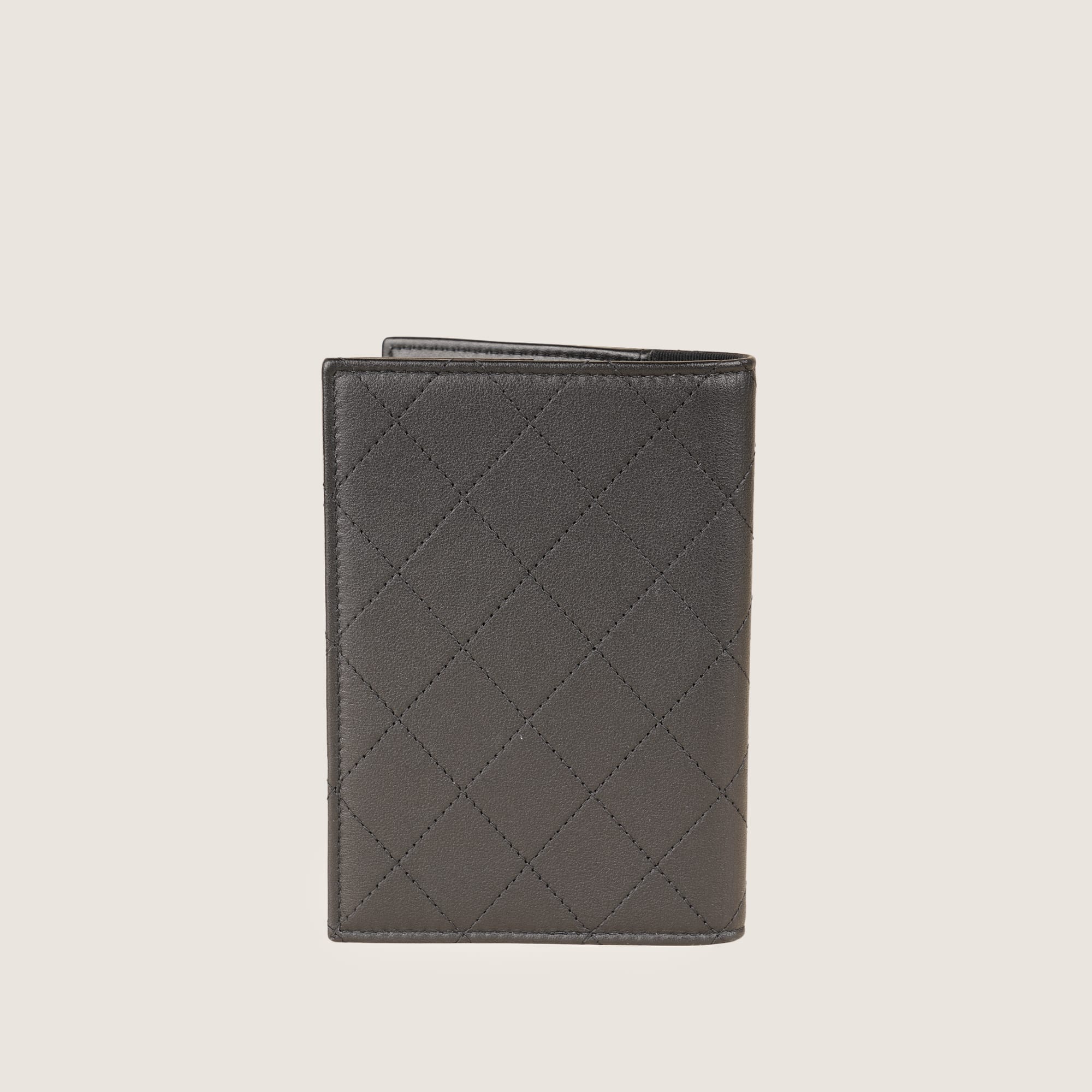 CC Passport Cover - CHANEL - Affordable Luxury