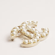 CC Pearl Brooch - CHANEL - Affordable Luxury thumbnail image