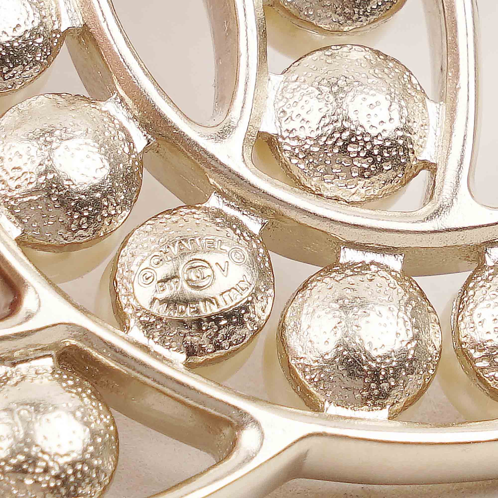 CC Pearl Brooch - CHANEL - Affordable Luxury image