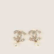 CC Pearl Drop Earrings - CHANEL - Affordable Luxury thumbnail image