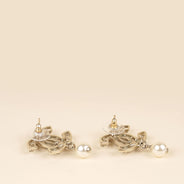 CC Pearl Drop Earrings - CHANEL - Affordable Luxury thumbnail image