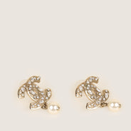 CC Pearl Drop Earrings - CHANEL - Affordable Luxury thumbnail image