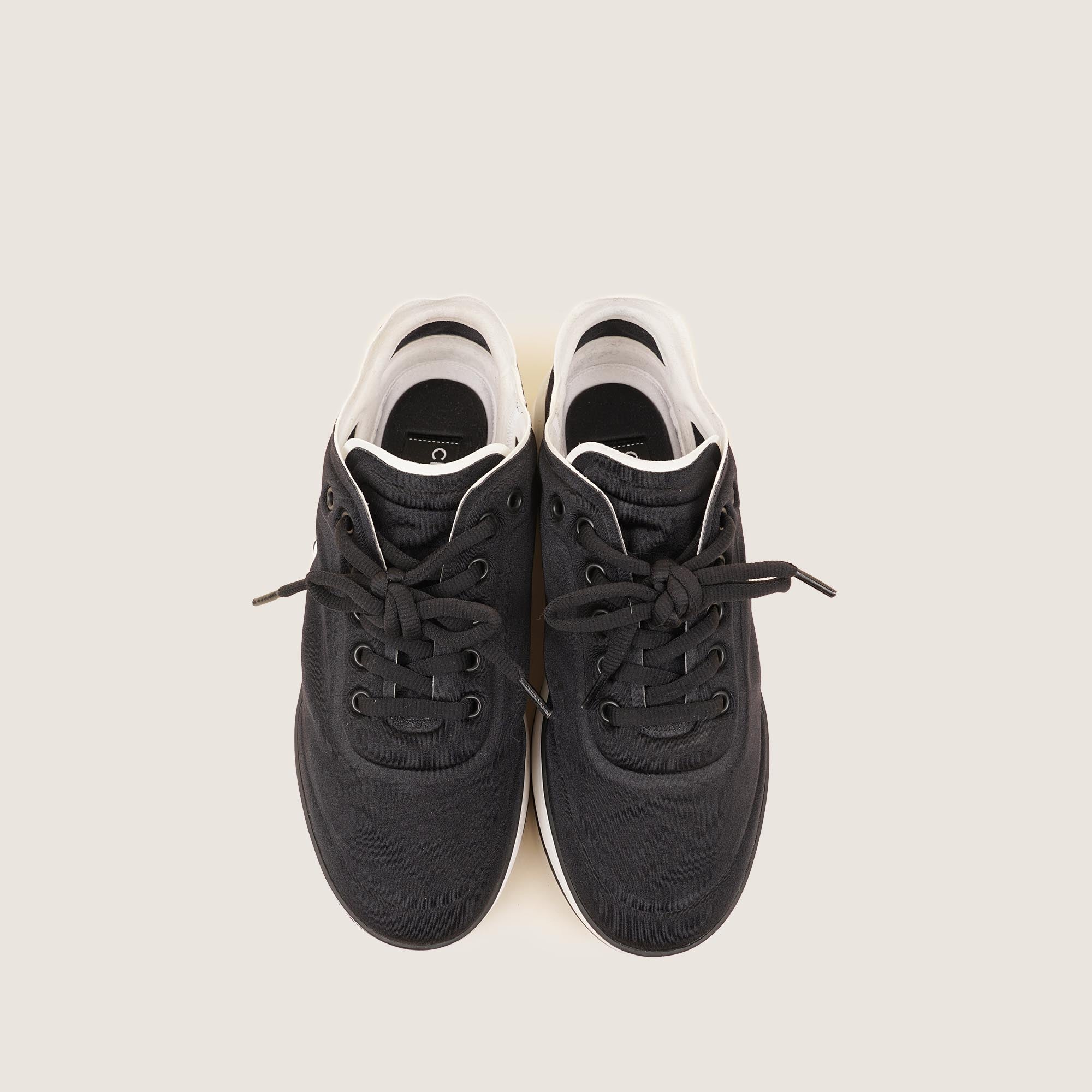 CC Sneakers 38 ½ - CHANEL - Affordable Luxury image